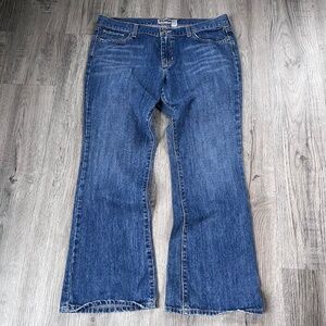 Old Navy Jeans Womens Sz 16 regular 2000s VTG Ultra Low Waist Flare Med Wash